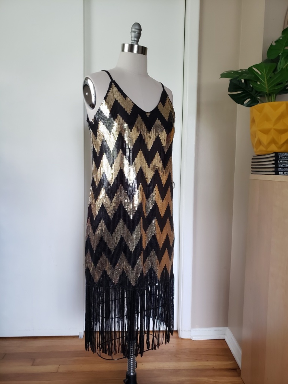 Retro Inspired Sequin Fringe Dress Size Medium